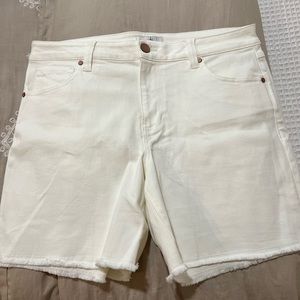 Cabi A Line Shorts